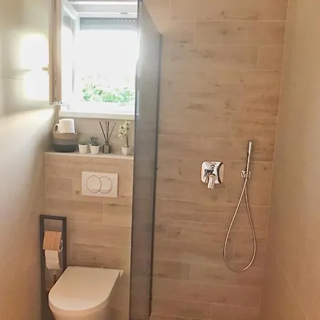 Hedonist-luxury 2 Bedroom With Private Hot Tub, Garden And Free Parking * 特罗吉尔