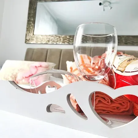 Hedonist-luxury 2 Bedroom With Private Hot Tub, Garden And Free Parking 公寓 特罗吉尔