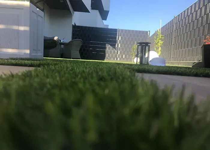 Apartamento Hedonist-luxury 2 Bedroom With Private Hot Tub, Garden And Free Parking