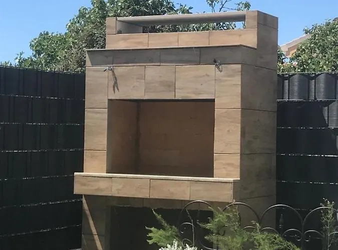 Apartamento Hedonist-luxury 2 Bedroom With Private Hot Tub, Garden And Free Parking *