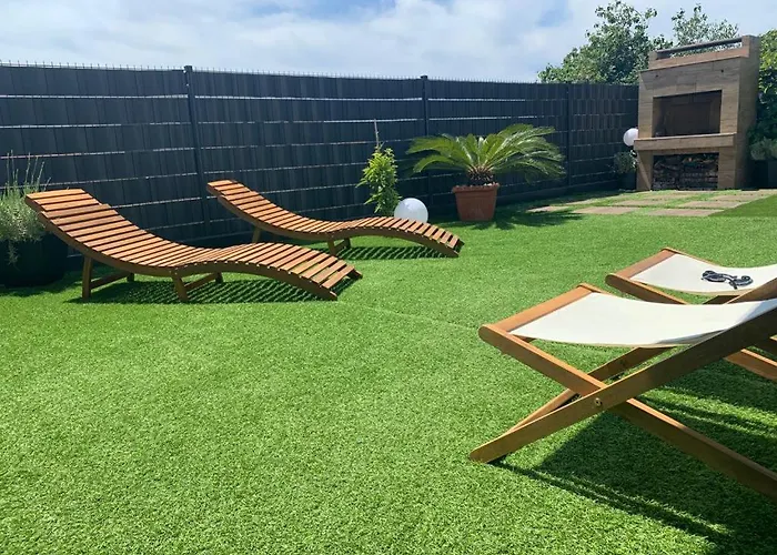 Hedonist-luxury 2 Bedroom With Private Hot Tub, Garden And Free Parking * Τρογκίρ